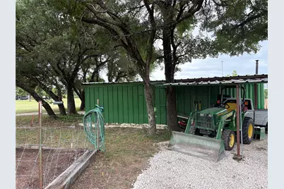 109 Pr 2400, Iredell, TX 76649 - Photo 9