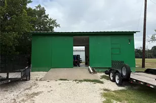 109 Pr 2400, Iredell, TX 76649 - Photo 13