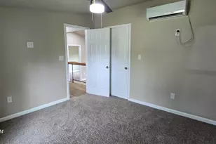 137 Crowfoot Ln, Whitney, TX 76692 - Photo 7