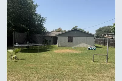 502 Nancy Drive, Glen Rose, TX 76043 - Photo 3