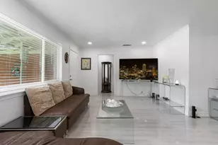 2546 Havenhurst St, Farmers Branch, TX 75234 - Photo 3
