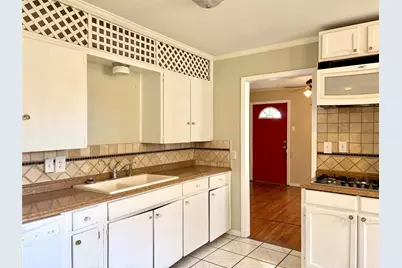 2225 N Shannon Street, Sherman, TX 75092 - Photo 3
