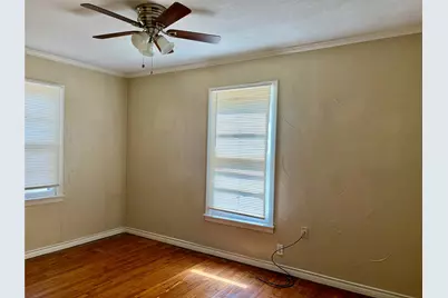 2225 N Shannon Street, Sherman, TX 75092 - Photo 9