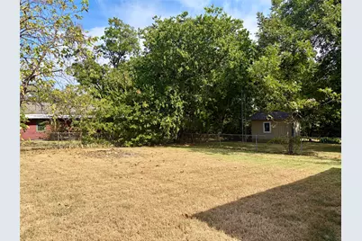 2225 N Shannon Street, Sherman, TX 75092 - Photo 15