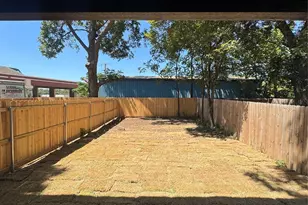 5029 Colonial Ave, Dallas, TX 75215 - Photo 25
