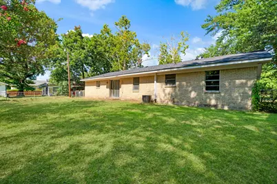 351 NE 6th, Paris, TX 75460 - Photo 13