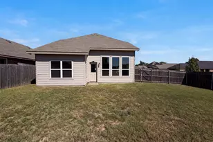 1713 Blue Jay Dr, Ennis, TX 75119 - Photo 5