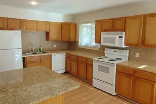 3655 Pallos Verdas Dr, Dallas, TX 75229 - Photo 3