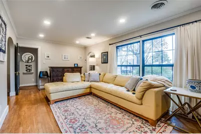 2127 Leander Drive, Dallas, TX 75211 - Photo 5
