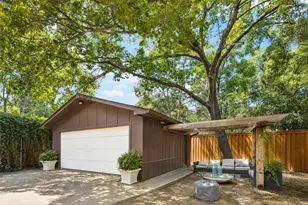 2127 Leander Dr, Dallas, TX 75211 - Photo 25