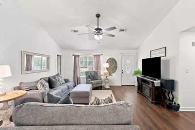 1115 E 6th Street, Springtown, TX 76082 - Photo 9