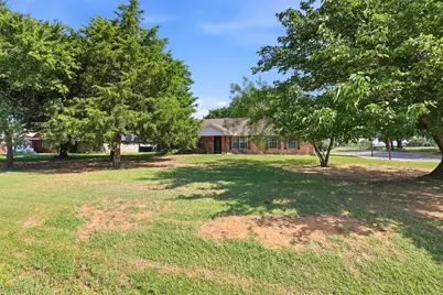 1115 E 6th Street, Springtown, TX 76082 - Photo 3