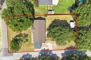 1115 E Sixth St, Springtown, TX 76082 - Photo 37