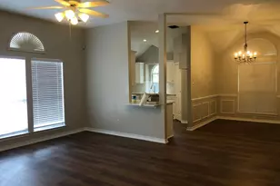 1406 Oxford Dr, Mansfield, TX 76063 - Photo 5