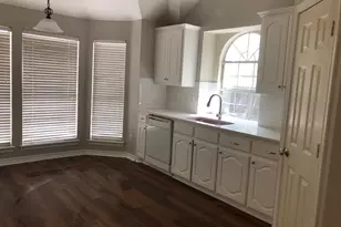 1406 Oxford Dr, Mansfield, TX 76063 - Photo 3