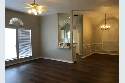1406 Oxford Drive, Mansfield, TX 76063 - Photo 5