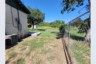 3233 Hiawatha Trail, Lake Worth, TX 76135 - Photo 15