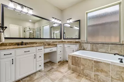 2029 N Hill Drive, Irving, TX 75038 - Photo 25