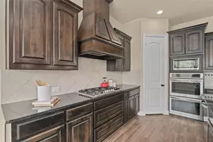 724 Patio St, Little Elm, TX 76227 - Photo 13