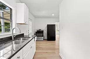 604 E Morton St, Denison, TX 75021 - Photo 3