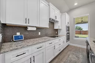 1720 River Bend Rd, Burleson, TX 76028 - Photo 5
