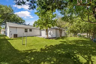 3035 Mark Twain Dr, Farmers Branch, TX 75234 - Photo 35