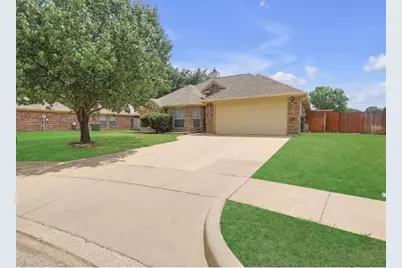 521 Acorn Court, Saginaw, TX 76179 - Photo 1