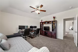 10608 Plumlee Ln, Aubrey, TX 76227 - Photo 19