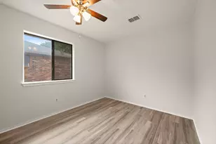 2911 Post Oak Dr, Euless, TX 76039 - Photo 21