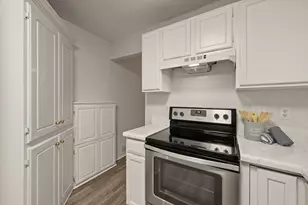 2911 Post Oak Dr, Euless, TX 76039 - Photo 11
