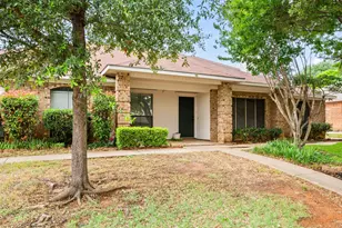 2911 Post Oak Dr, Euless, TX 76039 - Photo 1