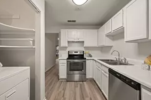 2911 Post Oak Dr, Euless, TX 76039 - Photo 13