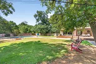 1709 Bluebonnet Dr, Fort Worth, TX 76111 - Photo 29