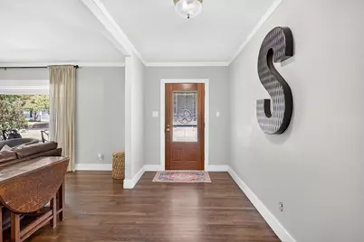 1709 Bluebonnet Drive, Fort Worth, TX 76111 - Photo 5