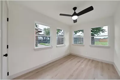6729 Wallis Road, Lake Worth, TX 76135 - Photo 23