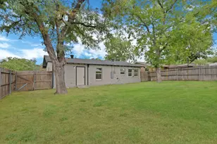 6729 Wallis Rd, Lake Worth, TX 76135 - Photo 29