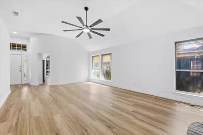 8812 Sabinas Trail, Fort Worth, TX 76118 - Photo 7