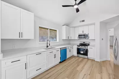 8812 Sabinas Trail, Fort Worth, TX 76118 - Photo 9