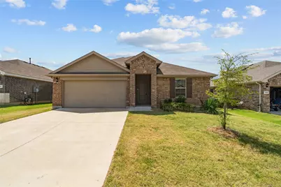 549 Bronze Circle, Springtown, TX 76082 - Photo 1