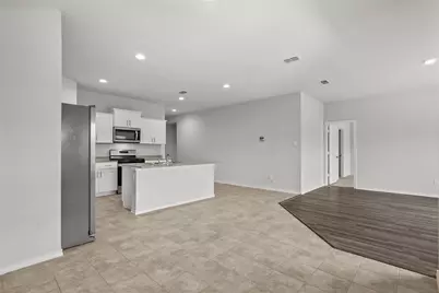 549 Bronze Circle, Springtown, TX 76082 - Photo 7