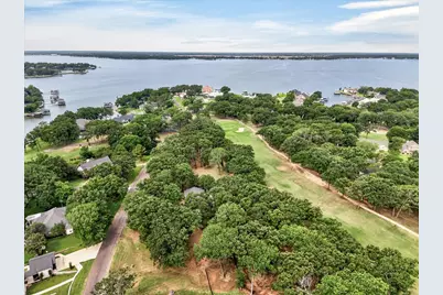 127 Pinnacle Club Drive, Mabank, TX 75156 - Photo 3