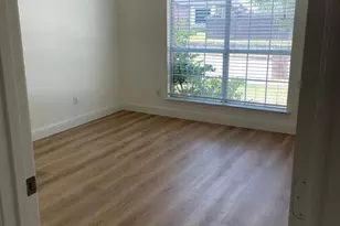2049 Sunny Side Dr, Little Elm, TX 75068 - Photo 7