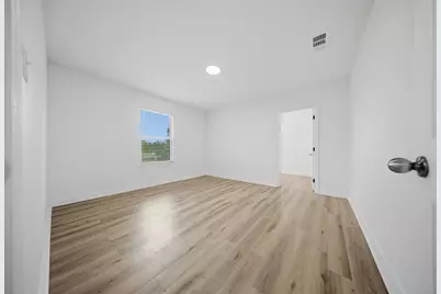 500 S 4th Street, Bonham, TX 75418 - Photo 3
