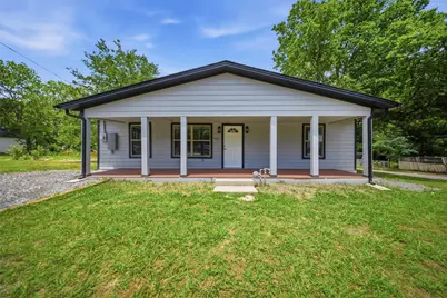 500 S 4th Street, Bonham, TX 75418 - Photo 1