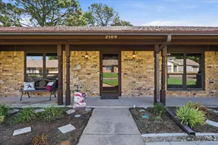 2509 Radcliffe Dr, Arlington, TX 76012 - Photo 3