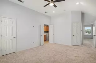 10800 Emerald Park Ln, Fort Worth, TX 76052 - Photo 11