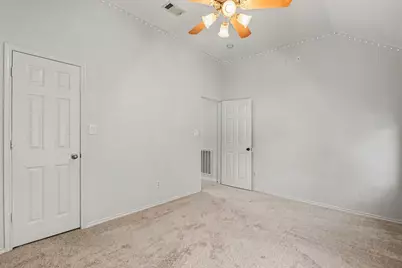 10800 Emerald Park Lane, Fort Worth, TX 76052 - Photo 19