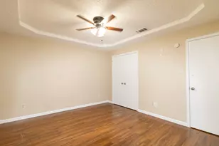 704 Plum St, Joshua, TX 76058 - Photo 9