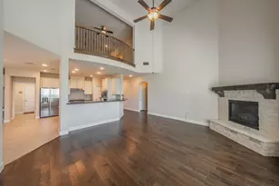 15505 Bluffdale Dr, Fort Worth, TX 76262 - Photo 9