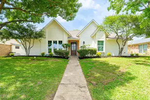 2513 Incline Dr, Carrollton, TX 75006 - Photo 1